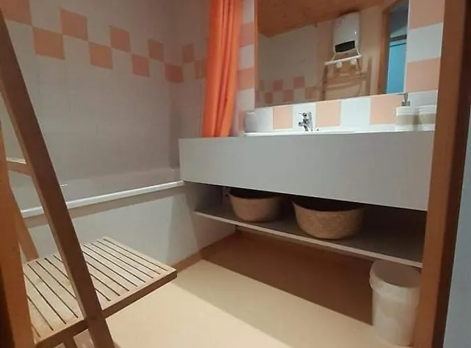 Skis Aux Pieds La Plagne